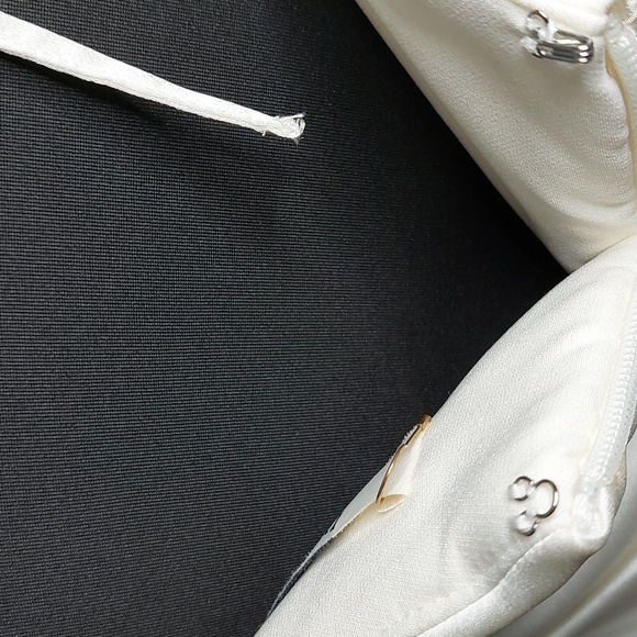 House of CB Ivory Ruched Midi Dress Sz L - Picture 12 of 16